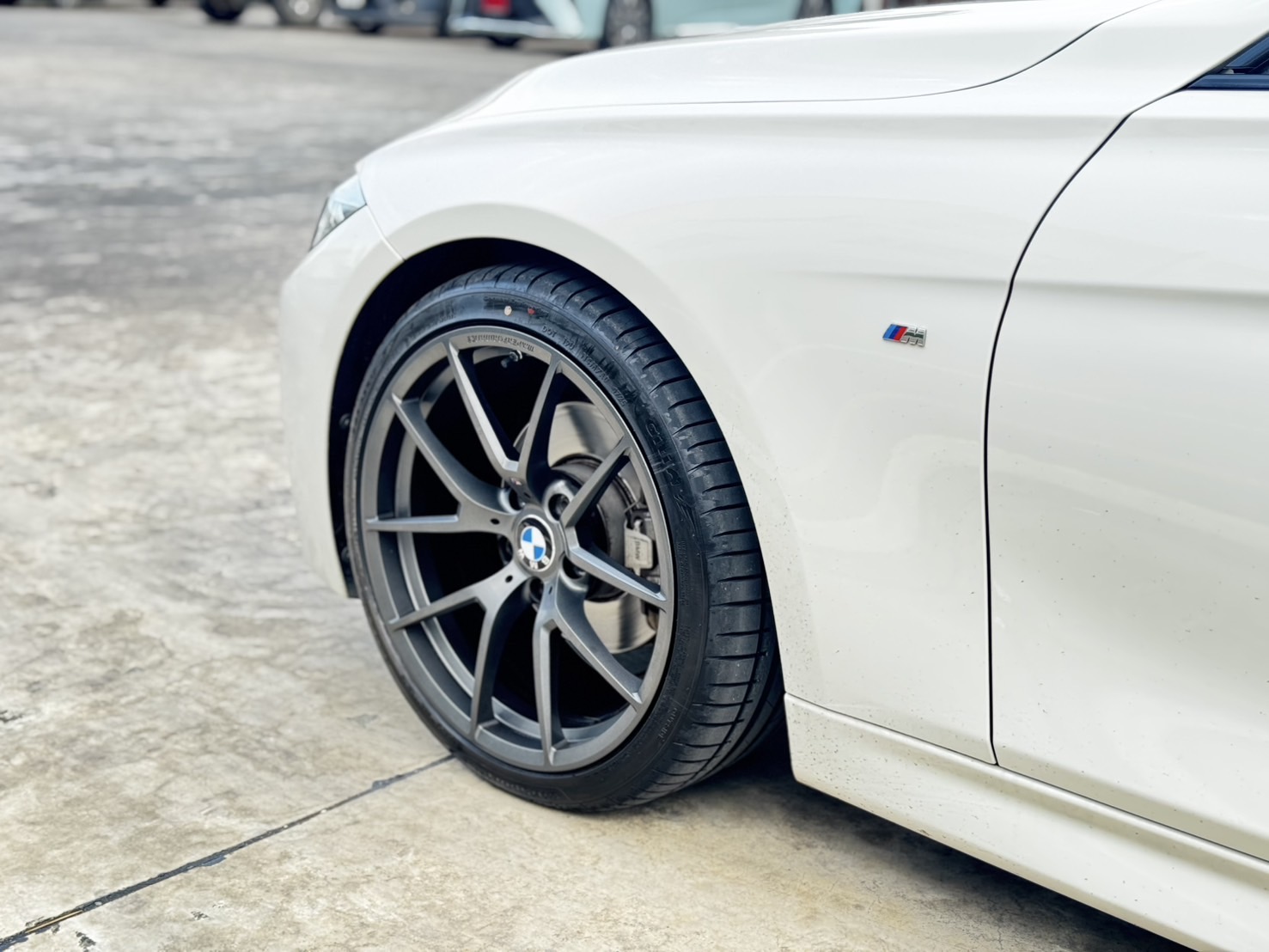 BMW F30 Installation