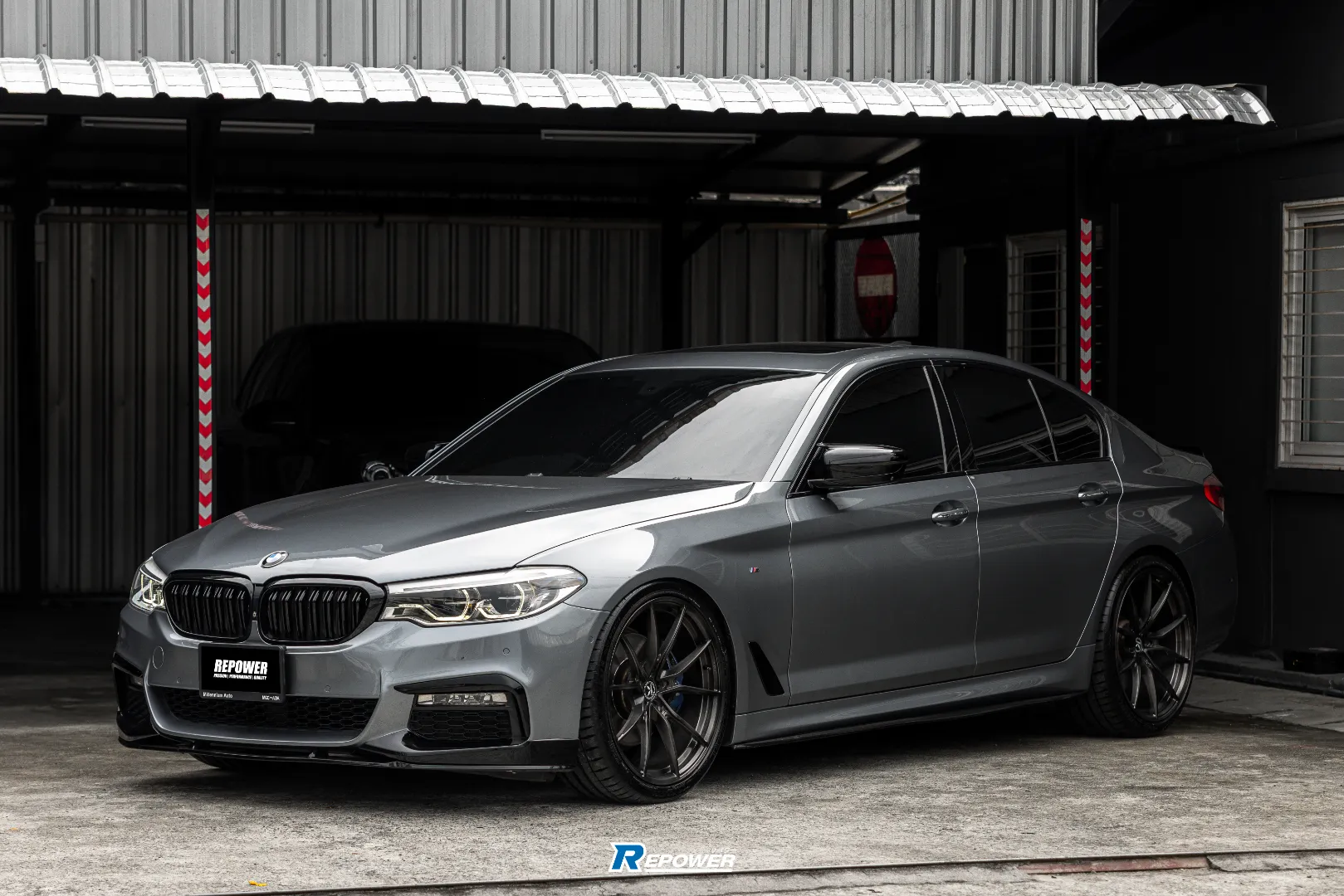 BMW G30 Rear Angle with CORVEN FORGED Wheels - Sporty Rear Design Forged Wheels