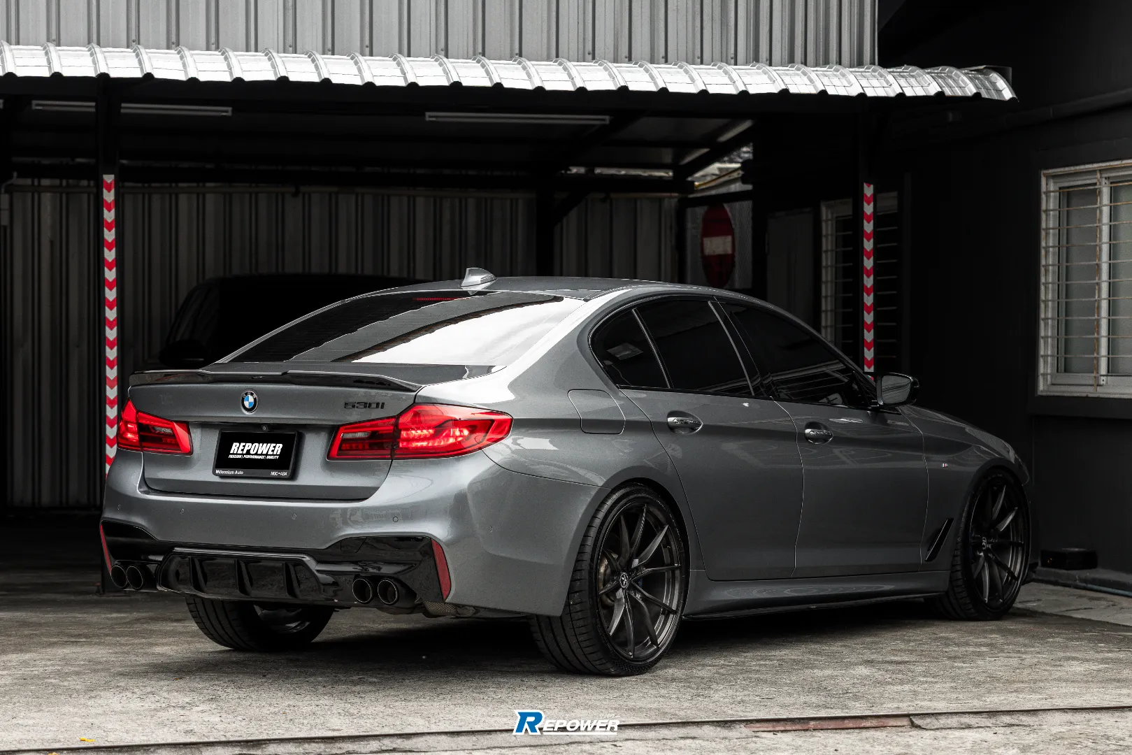 BMW G30 Side Angle with CORVEN FORGED Wheels - Sleek Forged Wheels Silhouette