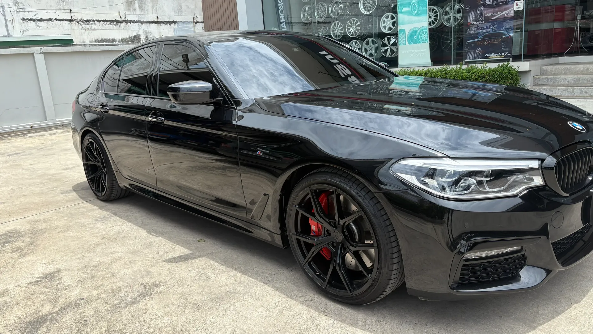 BMW G30 with CORVEN FORGED Wheels - Luxury Sedan Forged Wheels Installation