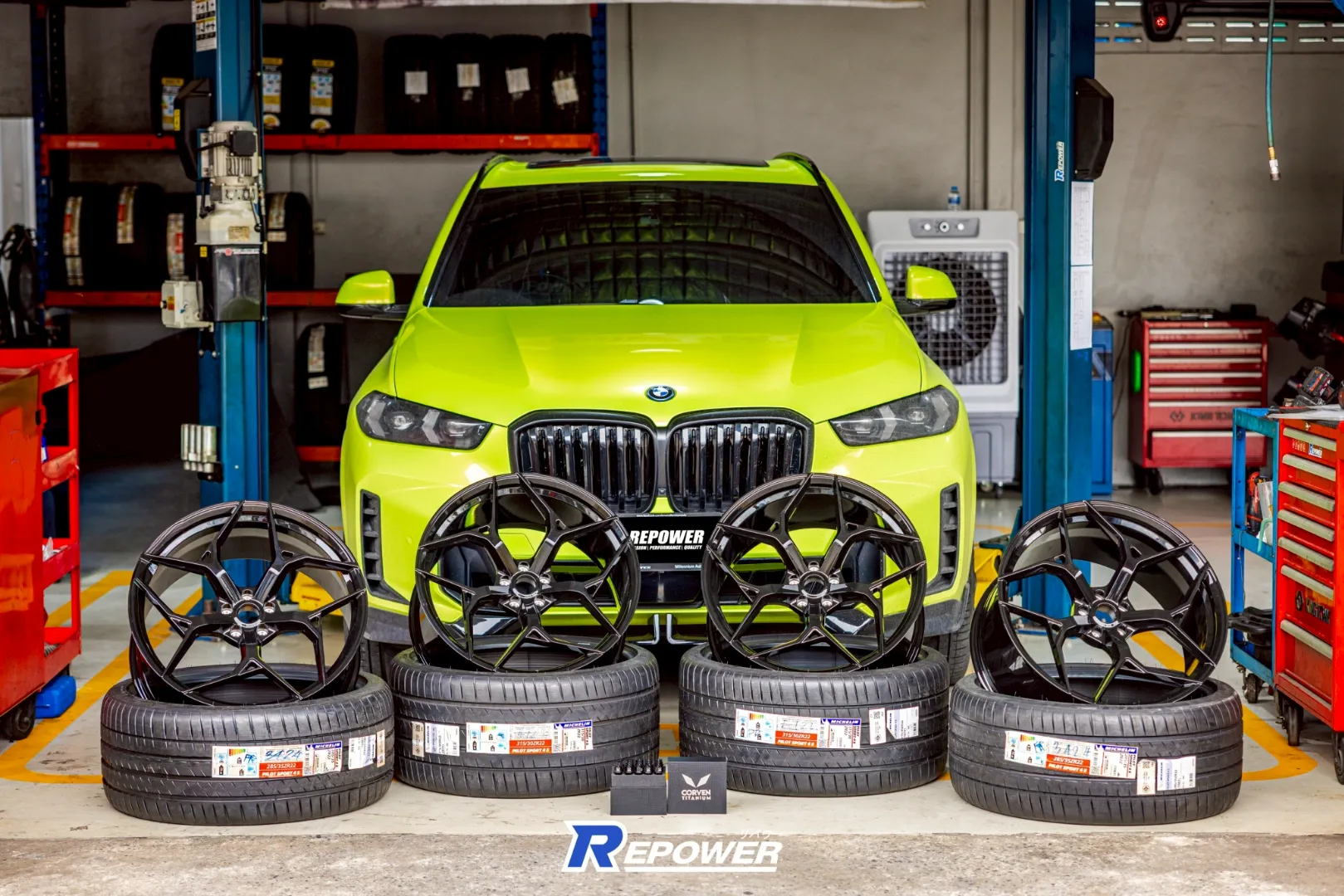 BMW X5 G05 Front Close-up with CORVEN FORGED Wheels - Aggressive Front End Forged Wheels
